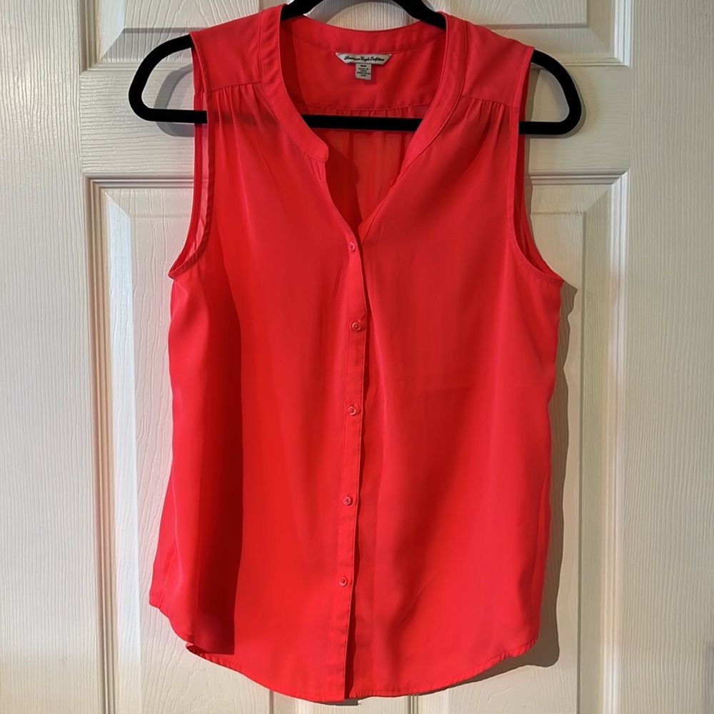 Sleeveless American Eagle, bright/neon pink button up blouse